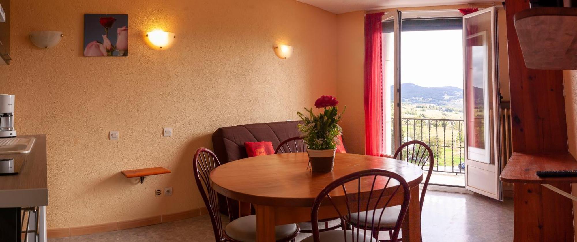 Le Catalan - Hotel Et Appartements Mont-Louis Exterior photo